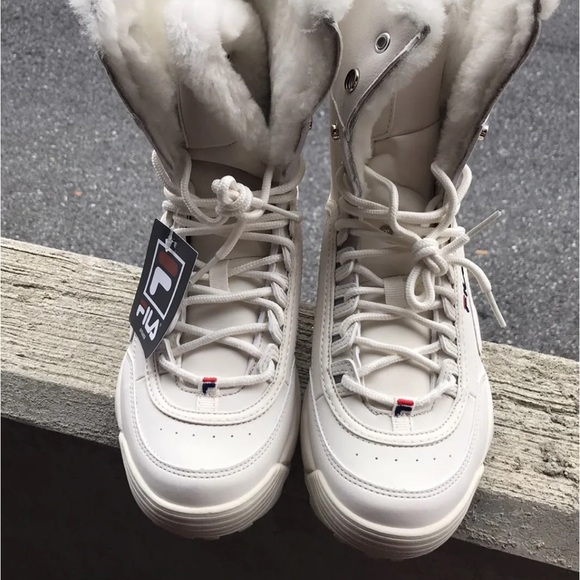 Fila Disruptor Shearling Fold Over Boot #Cybermondaysale - Picture 5 of 10